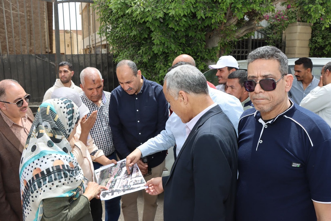السكرتير العام المساعد يتابع إنشاء كوبري الشاملة